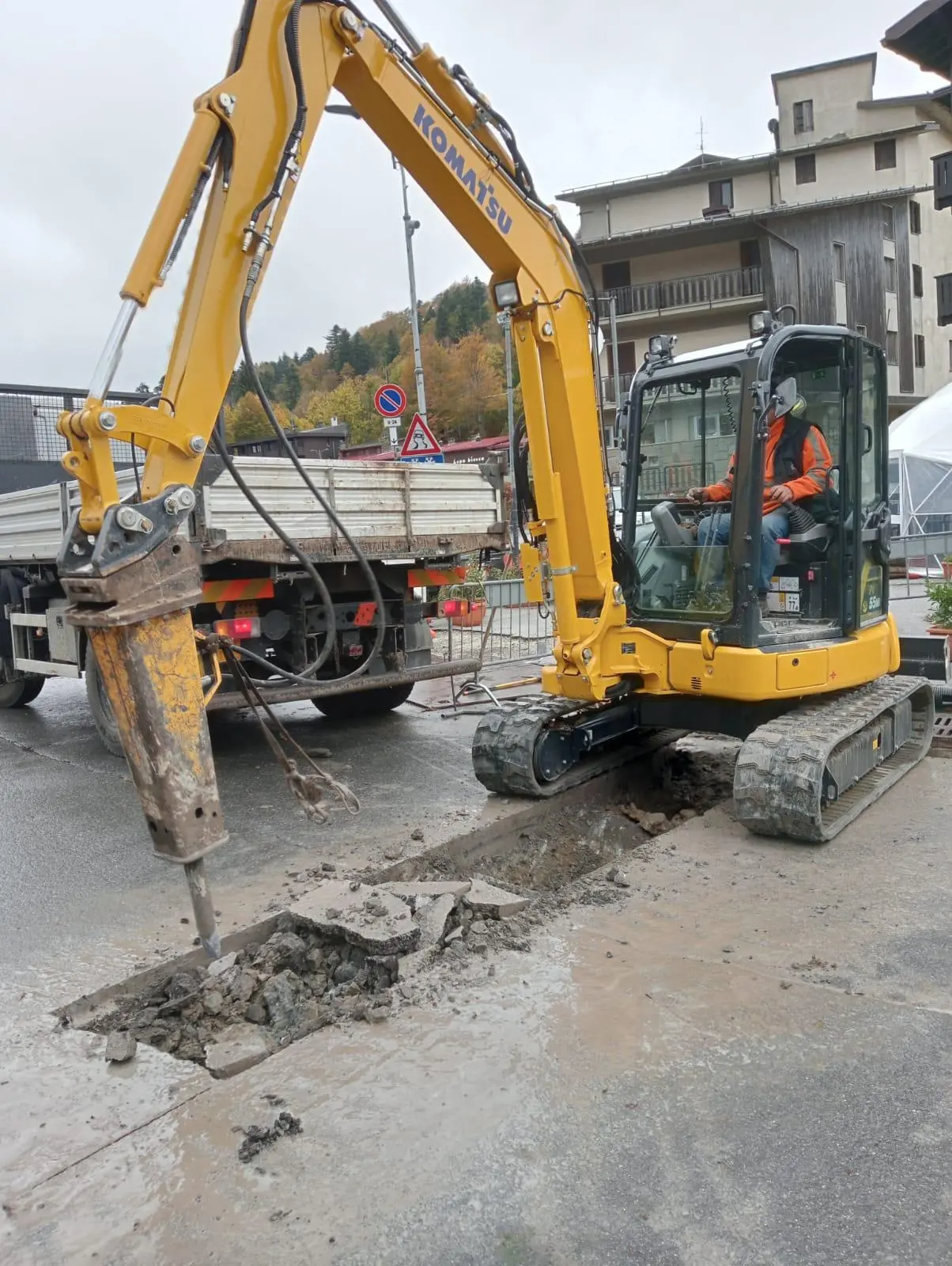 82617039-3796-4ccf-a5ab-eede6eb2308d (2)