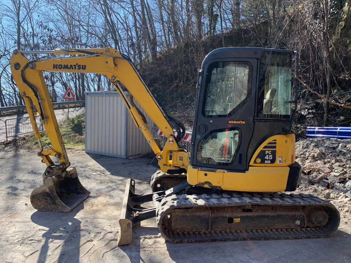 received_759242892202810 (1)